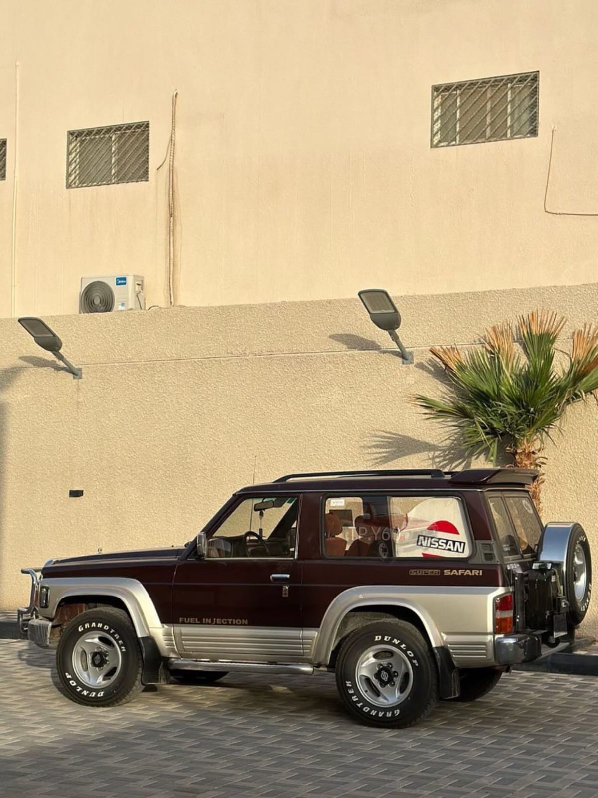 Burgundy Nissan Patrol Super Safari 1995